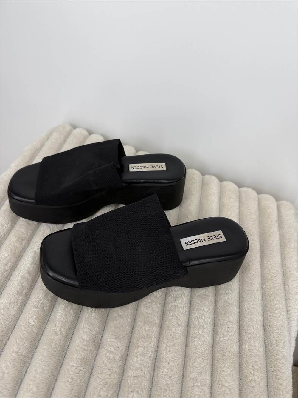 Steve Madden Slinky30 Black Platform Slide Sandals 7.5